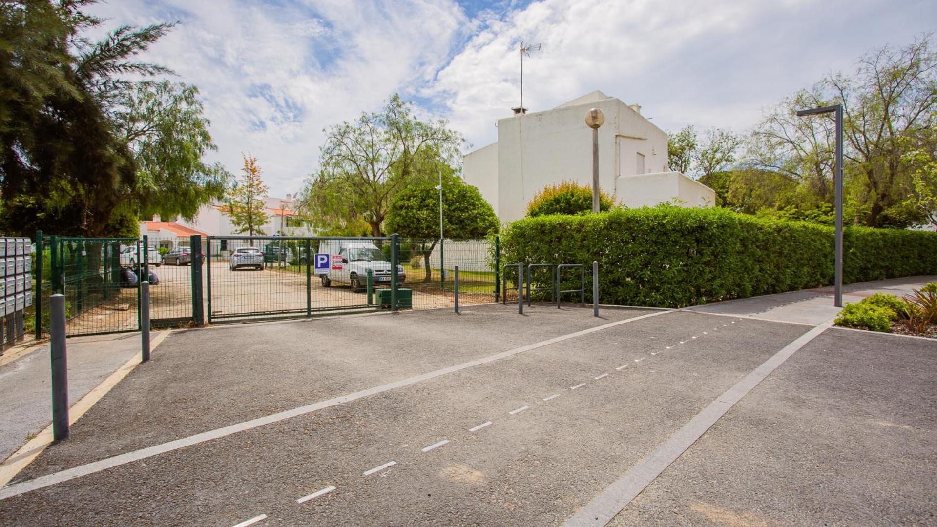 1 Bdr Vilamoura Escape W Patio By Lovelystay * Quarteira